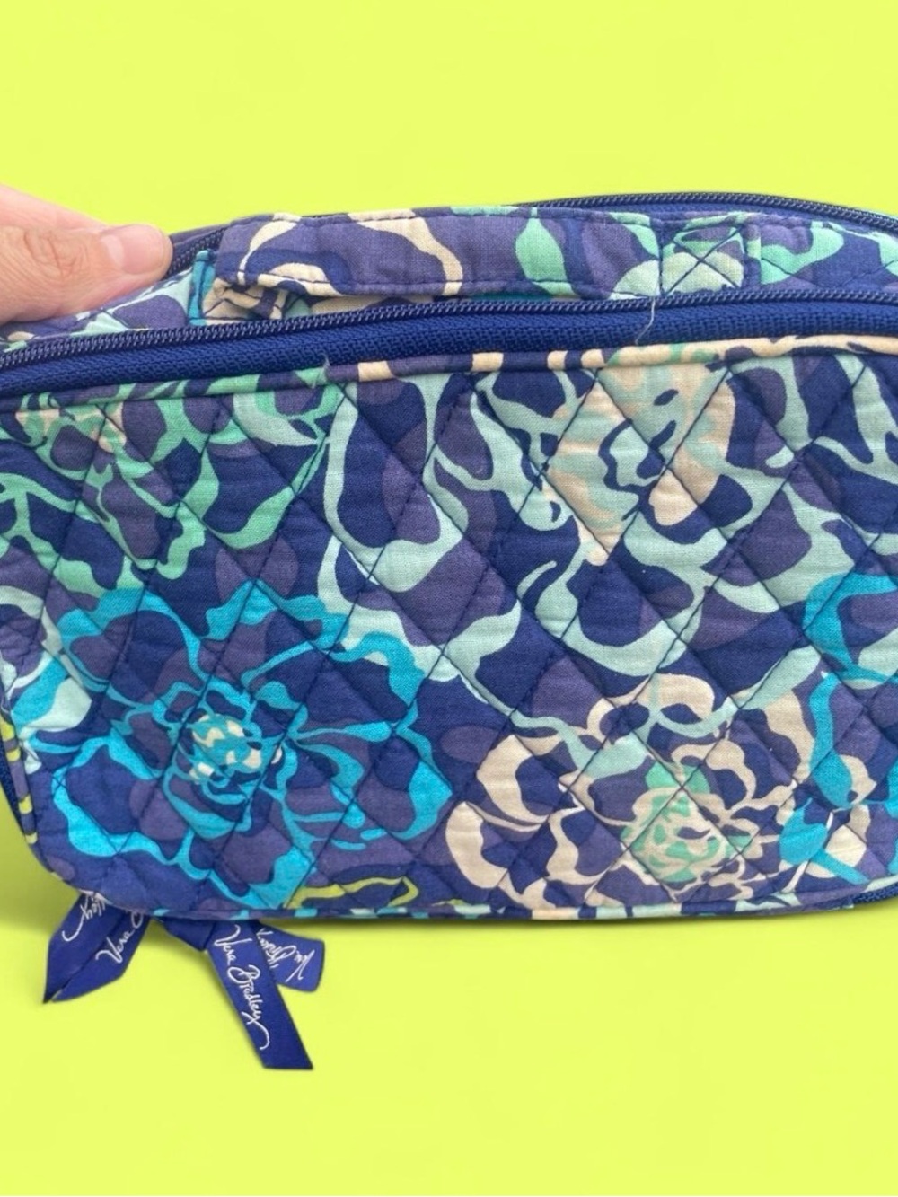 Vera Bradley Katalina Blues  Navy Quilted Floral Zip dual pocket Cosmetic bag